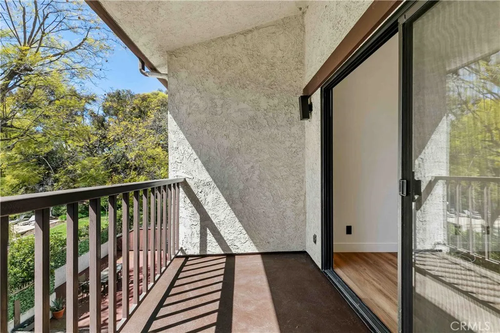 4210 Via Arbolada 317, Los Angeles, California 90042 home-pic-32