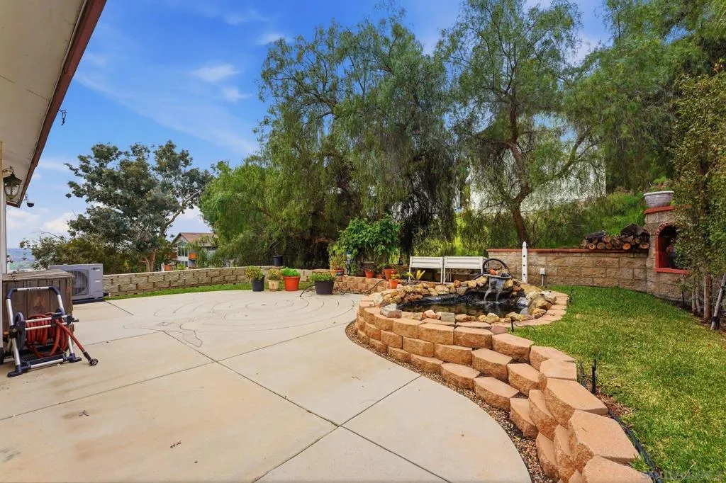 1650 Cuyamaca Ave, Spring Valley, California 91977 home-pic-40