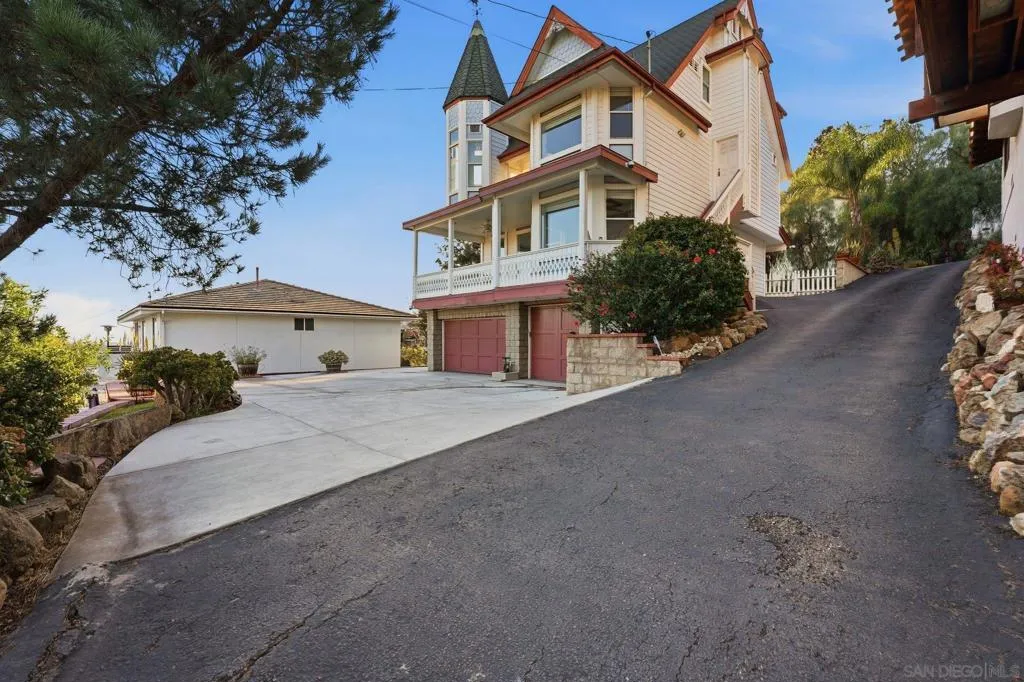 1650 Cuyamaca Ave, Spring Valley, California 91977 home-pic-59