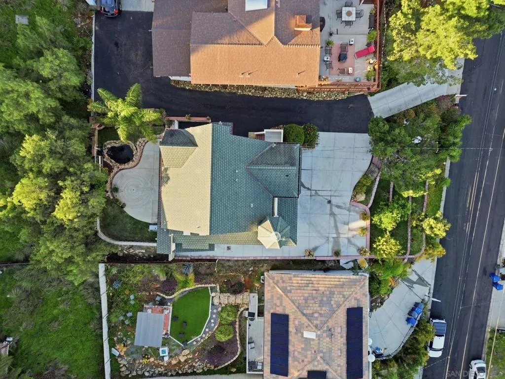 1650 Cuyamaca Ave, Spring Valley, California 91977 home-pic-58