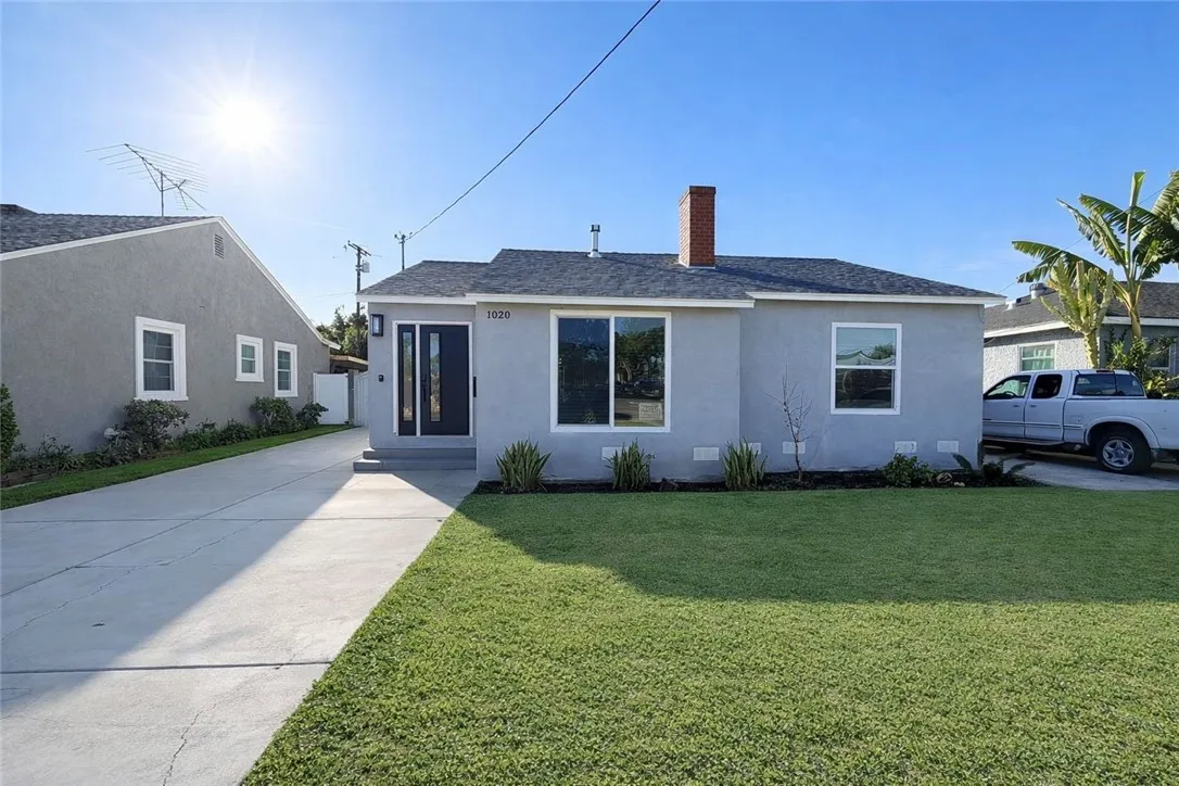 1020 N Raitt, Santa Ana, California 92703 home-pic-1