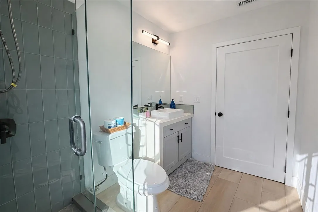 1020 N Raitt, Santa Ana, California 92703 home-pic-30