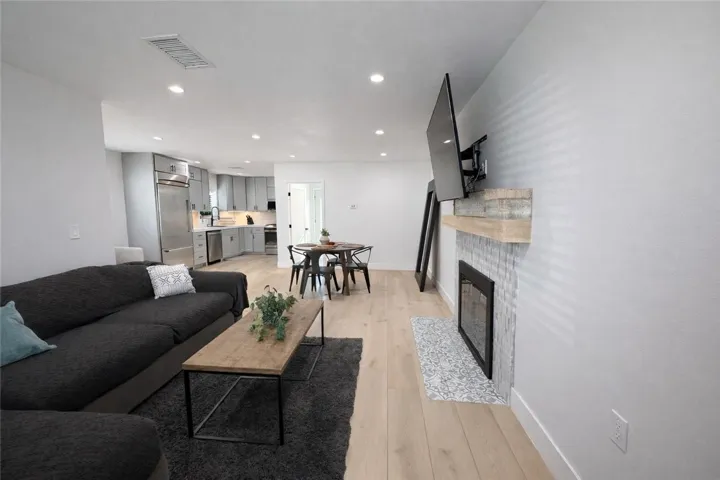 1020 N Raitt, Santa Ana, California 92703