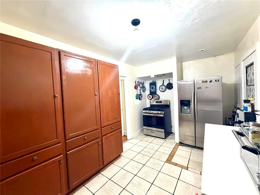 3005 11th Avenue, Los Angeles, California 90018 home-pic-12