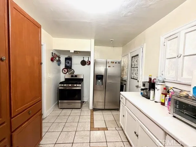3005 11th Avenue, Los Angeles, California 90018 home-pic-11
