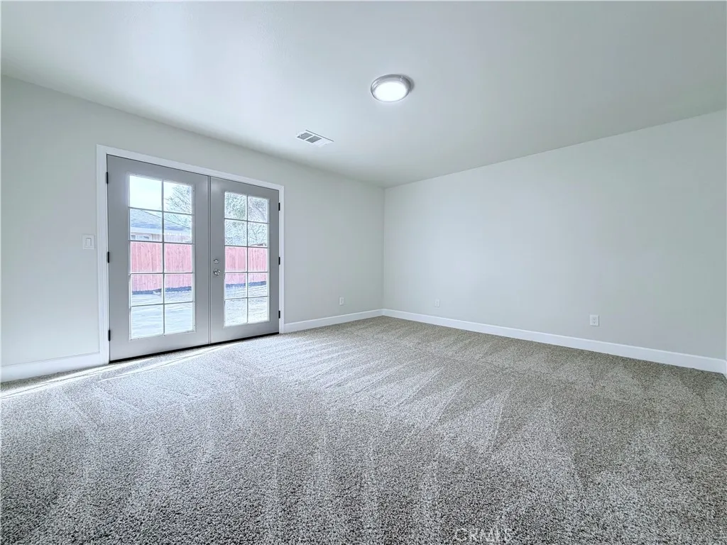 2142 Bennington Court, Merced, California 95340 home-pic-35