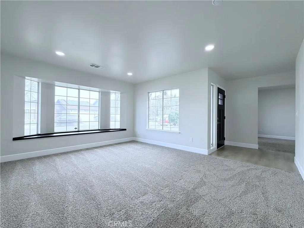 2142 Bennington Court, Merced, California 95340 home-pic-6