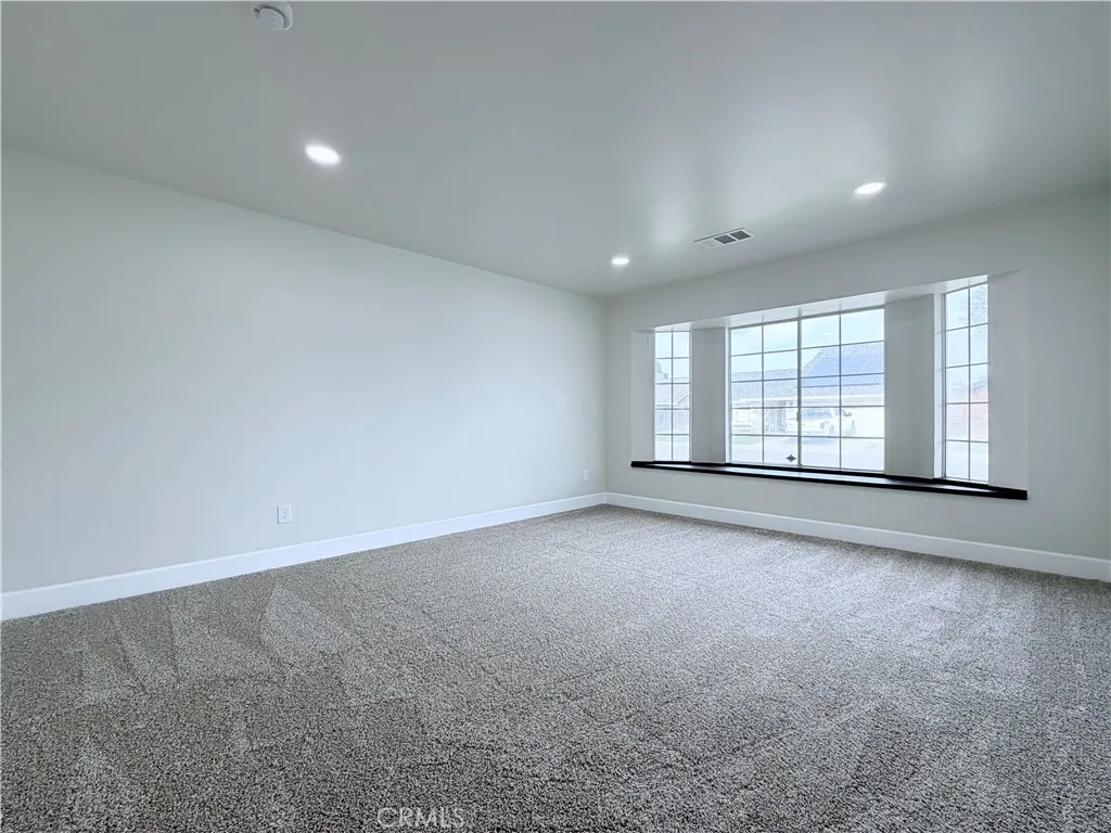 2142 Bennington Court, Merced, California 95340 home-pic-5