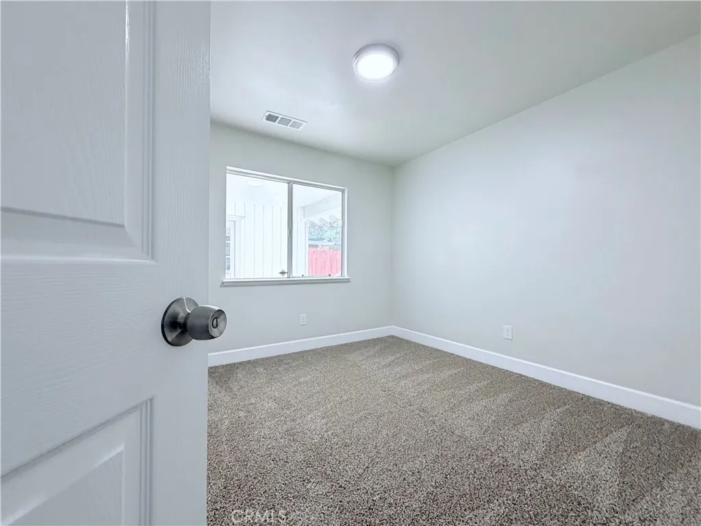 2142 Bennington Court, Merced, California 95340 home-pic-25