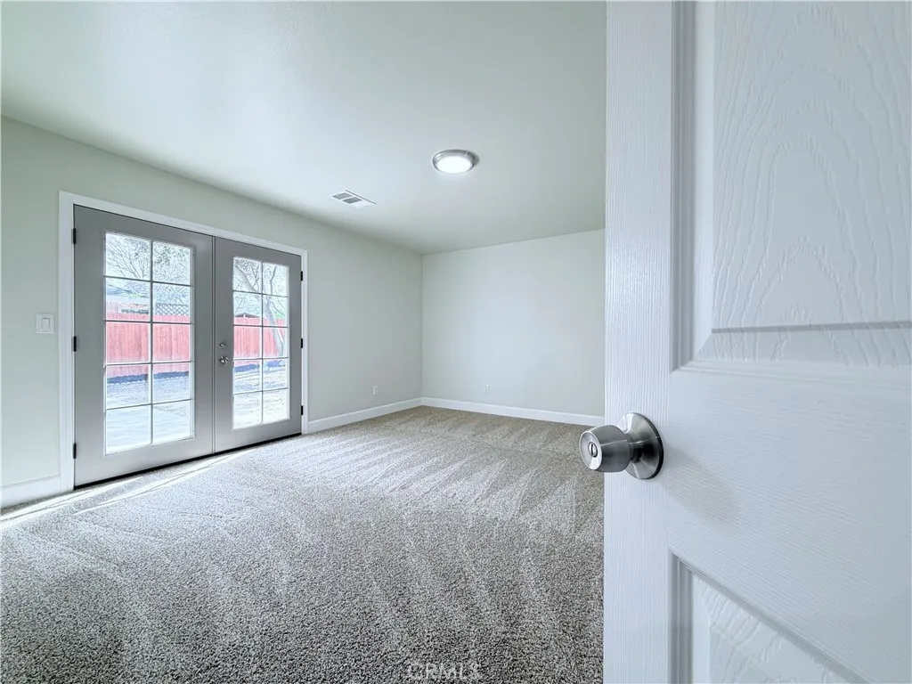 2142 Bennington Court, Merced, California 95340 home-pic-34