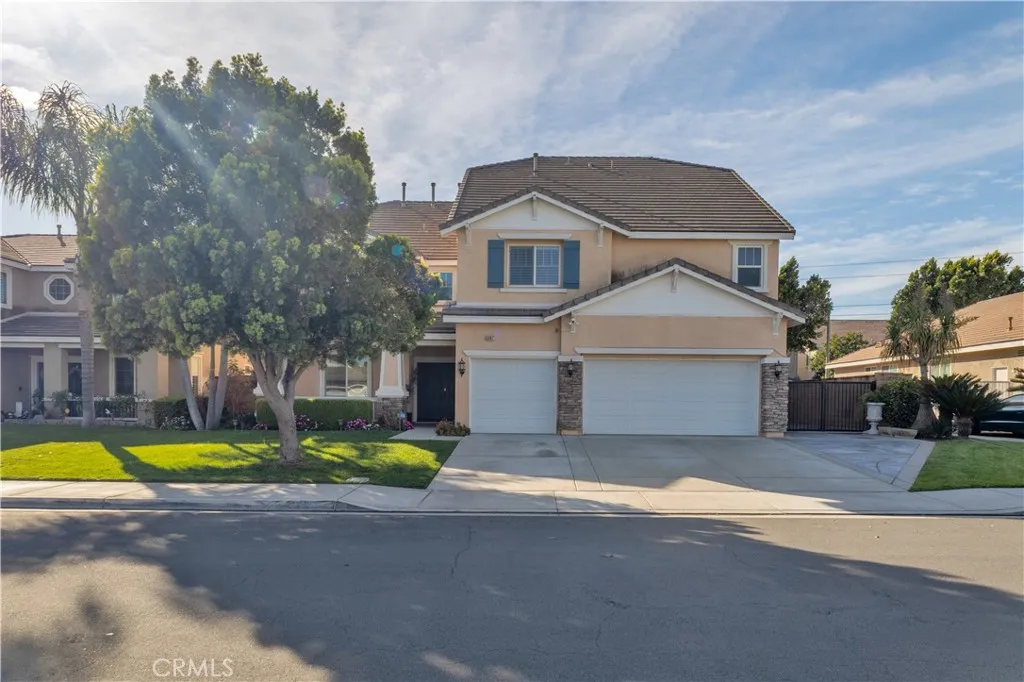 6087 Stampede, Eastvale, California 92880 home-pic-1