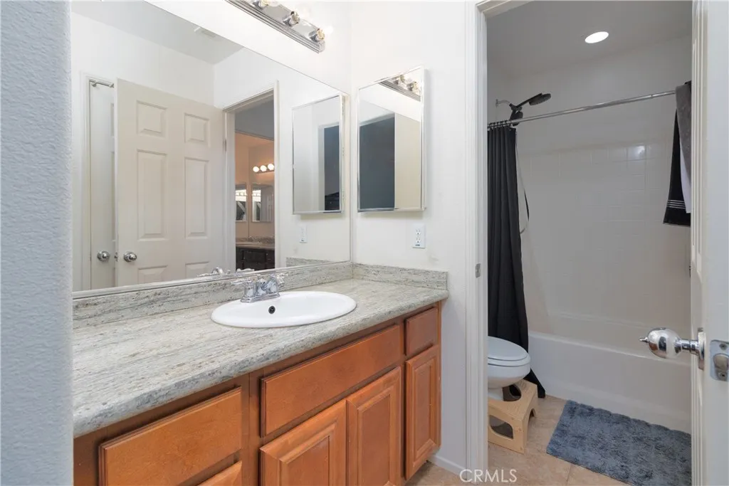 6087 Stampede, Eastvale, California 92880 home-pic-49
