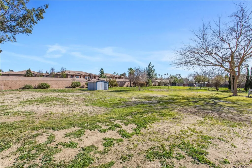 193 N Maple Avenue, Fontana, California 92335 home-pic-24