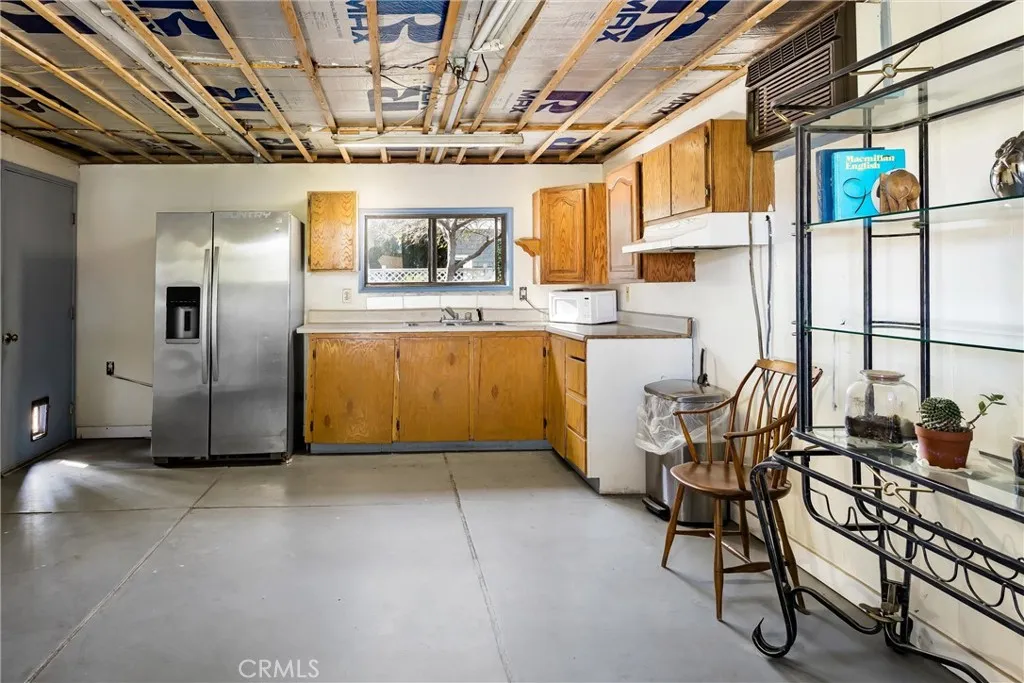 193 N Maple Avenue, Fontana, California 92335 home-pic-22