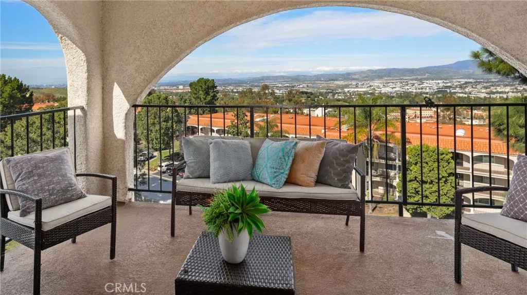4006 Calle Sonora Oeste 3c, Laguna Woods, California 92637 home-pic-1