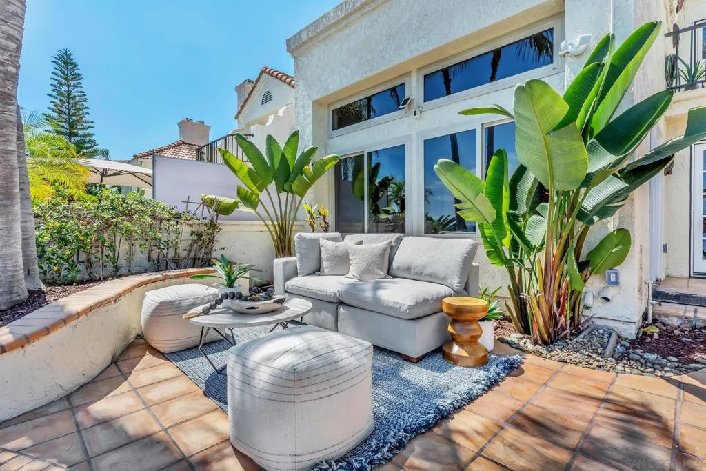 57 Tunapuna Ln, Coronado, California 92118 home-pic-46