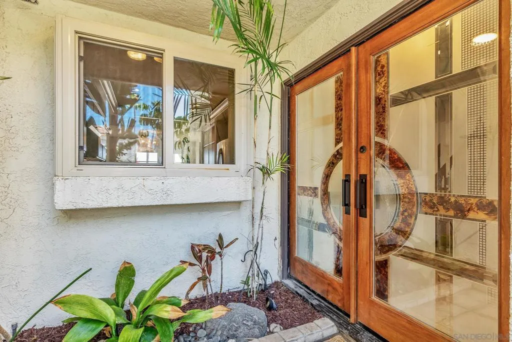 57 Tunapuna Ln, Coronado, California 92118 home-pic-7