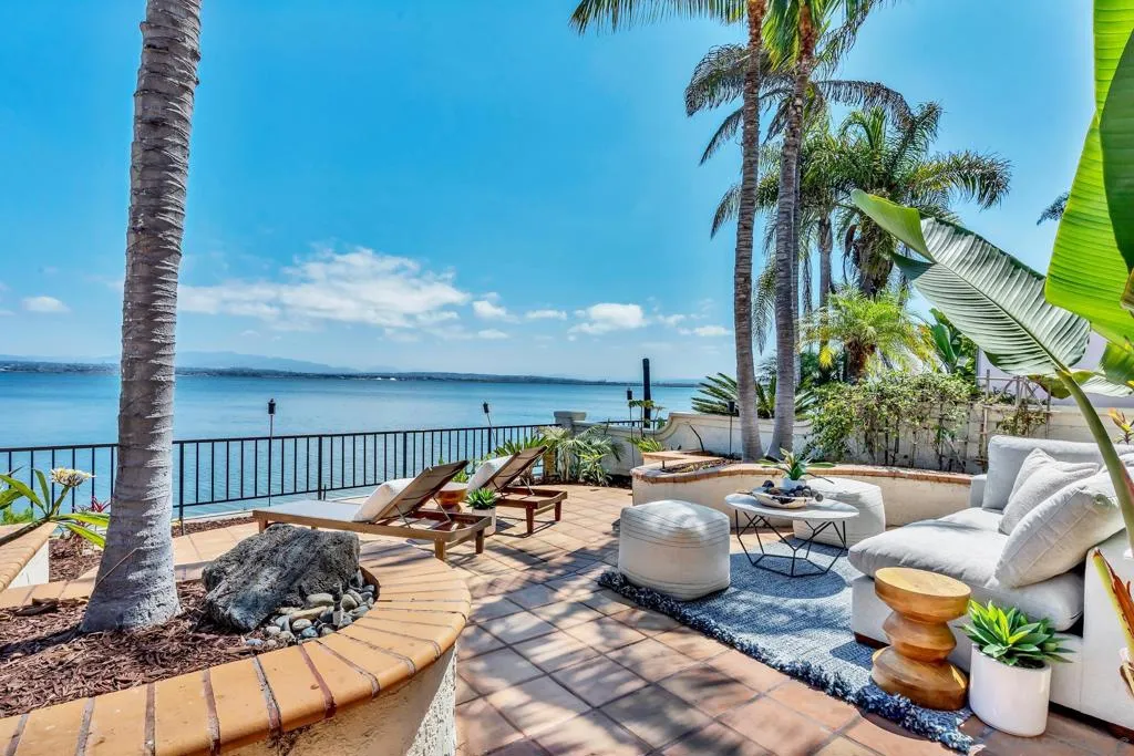 57 Tunapuna Ln, Coronado, California 92118 home-pic-1