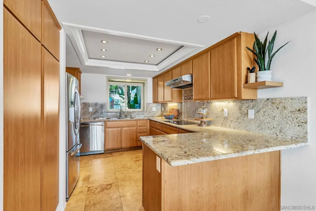 57 Tunapuna Ln, Coronado, California 92118 home-pic-21