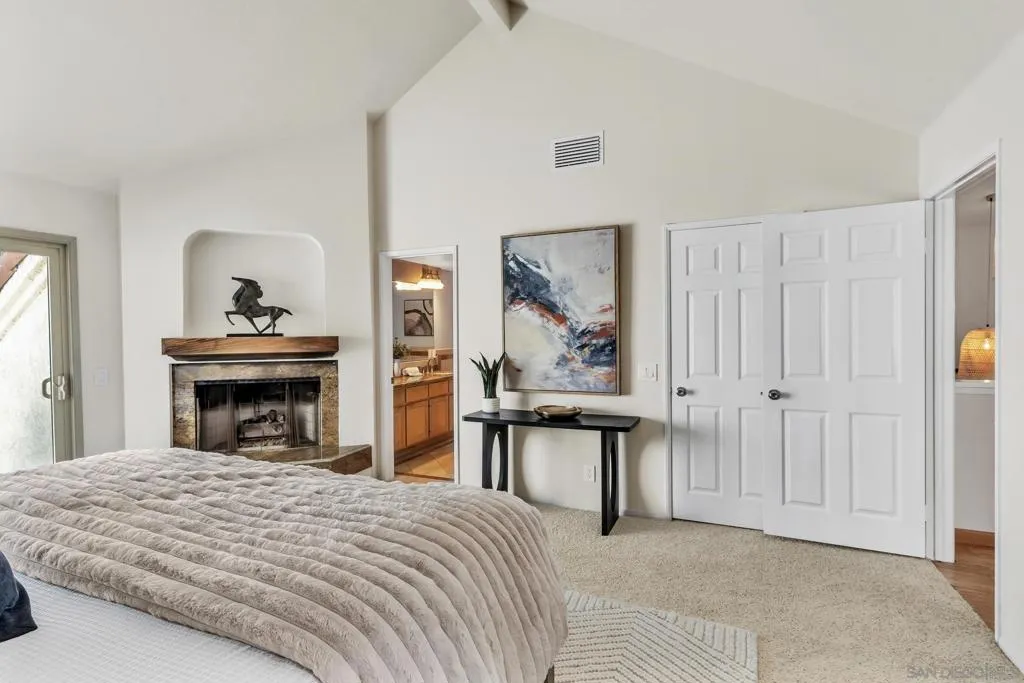 57 Tunapuna Ln, Coronado, California 92118 home-pic-35