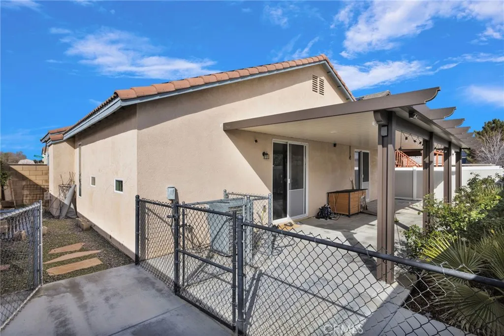 9301 Creosote, Hesperia, California 92344 home-pic-35