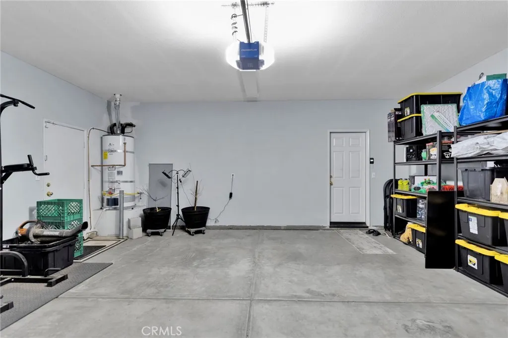 9301 Creosote, Hesperia, California 92344 home-pic-15