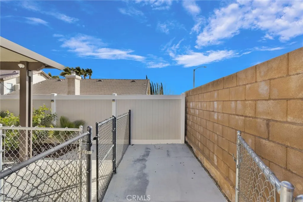 9301 Creosote, Hesperia, California 92344 home-pic-36