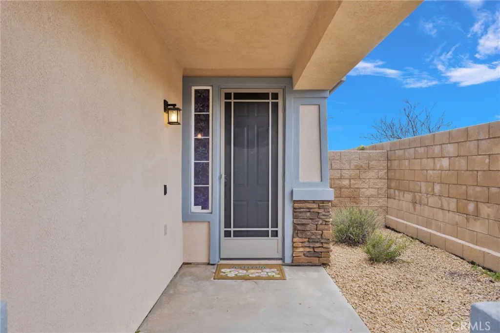 9301 Creosote, Hesperia, California 92344 home-pic-5