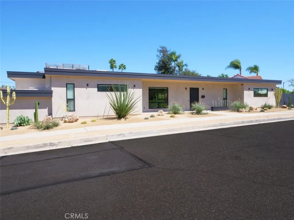 4756 Keniston Avenue, Los Angeles, California 90043 home-pic-1