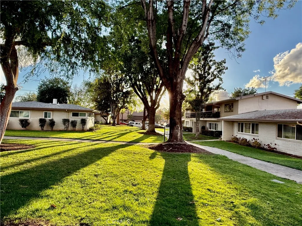 48 N Center Street 48, Redlands, California 92373 home-pic-18