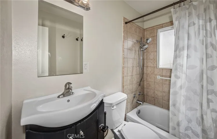 48 N Center Street 48, Redlands, California 92373