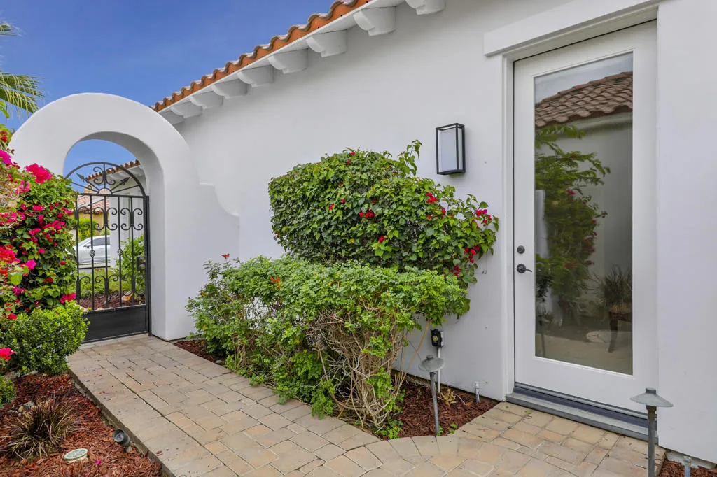 80083 Via Tesoro, La Quinta, California 92253 home-pic-4