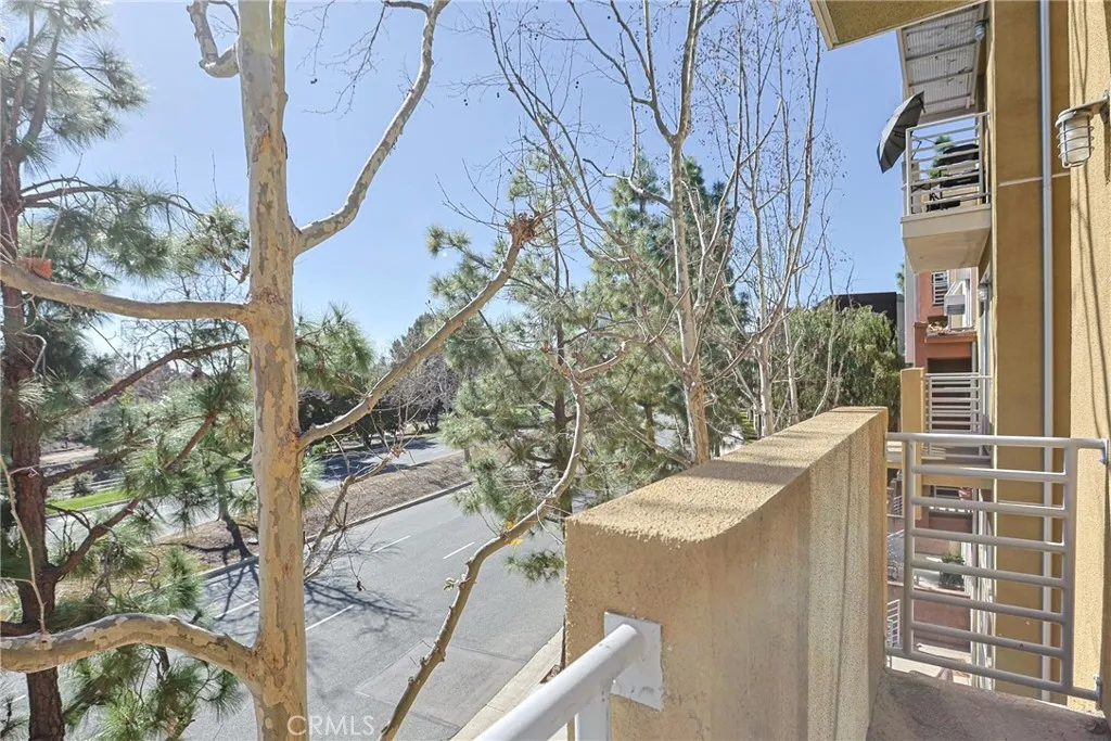 347 E Memory, Santa Ana, California 92705 home-pic-61