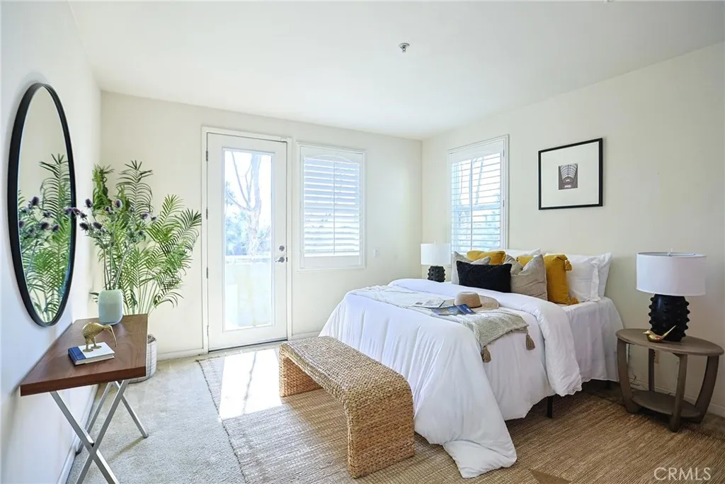 347 E Memory, Santa Ana, California 92705 home-pic-47