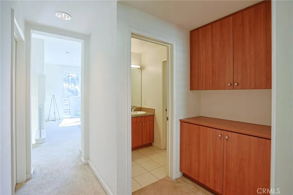 347 E Memory, Santa Ana, California 92705 home-pic-38