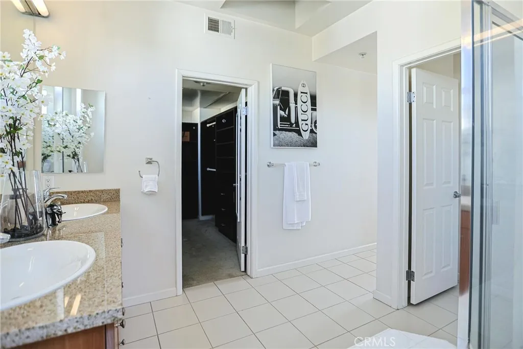 347 E Memory, Santa Ana, California 92705 home-pic-53