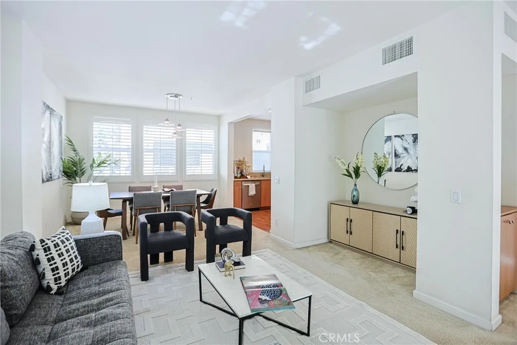 347 E Memory, Santa Ana, California 92705 home-pic-15