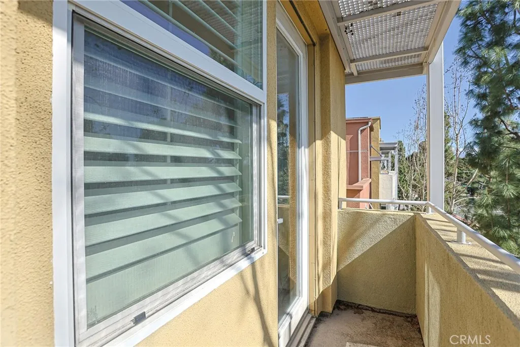 347 E Memory, Santa Ana, California 92705 home-pic-58
