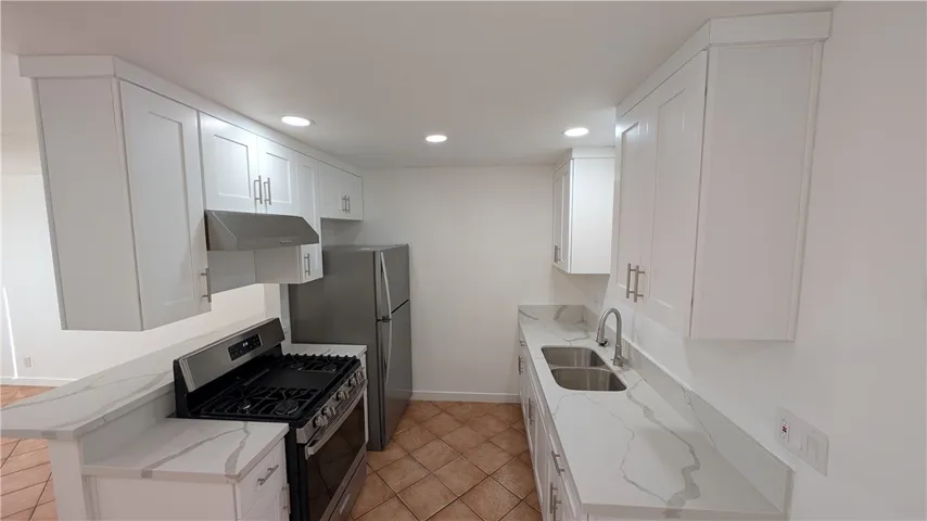 1422 Peckham Street A, Fullerton, California 92833