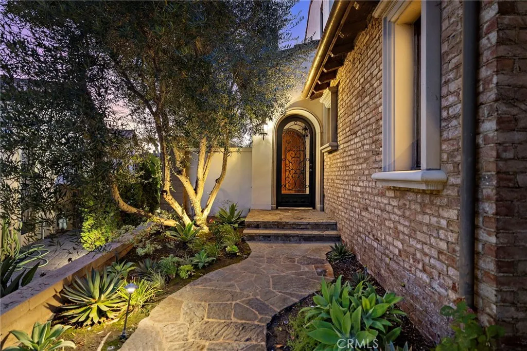 6 Canyon Peak, Newport Coast, California 92657 home-pic-4