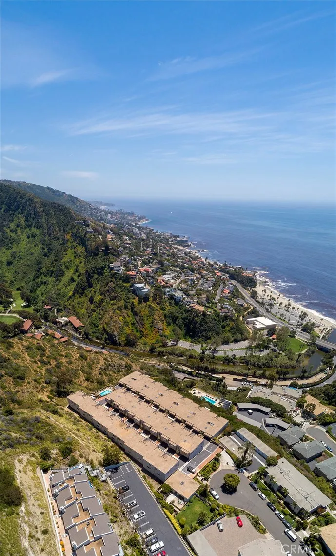 Looking down the coast of Laguna Beach.