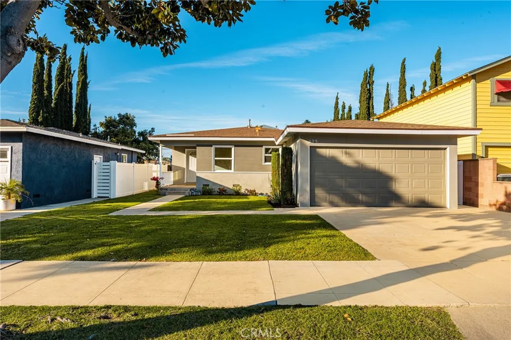 425 E Everett, Orange, California 92867 home-pic-1