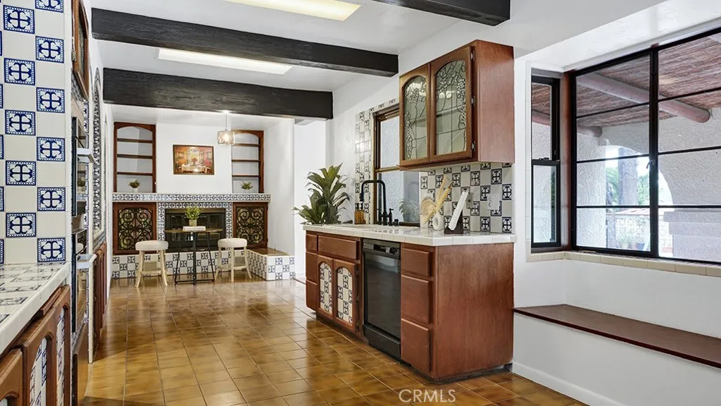 2945 Tyler, Riverside, California 92503 home-pic-18