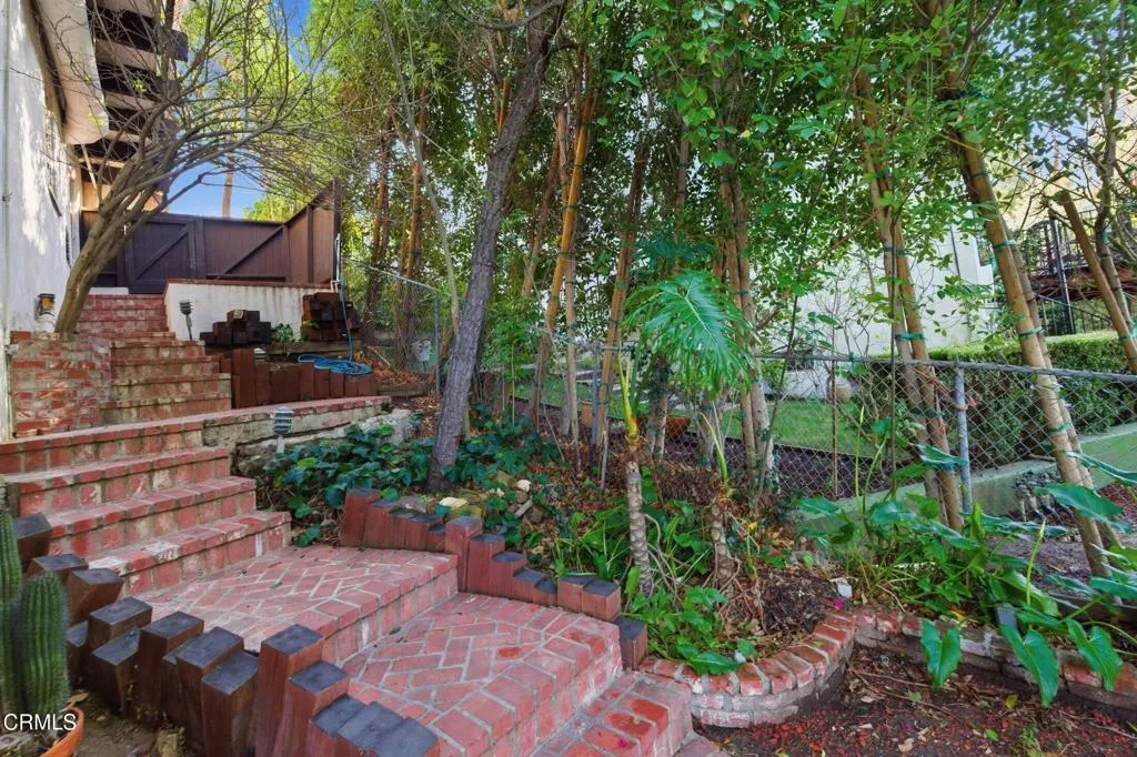 5060 Campo Road, Woodland Hills, California 91364 home-pic-54