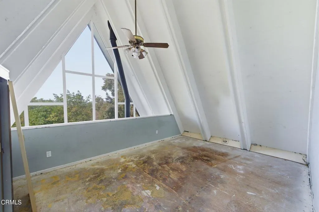 5060 Campo Road, Woodland Hills, California 91364 home-pic-35