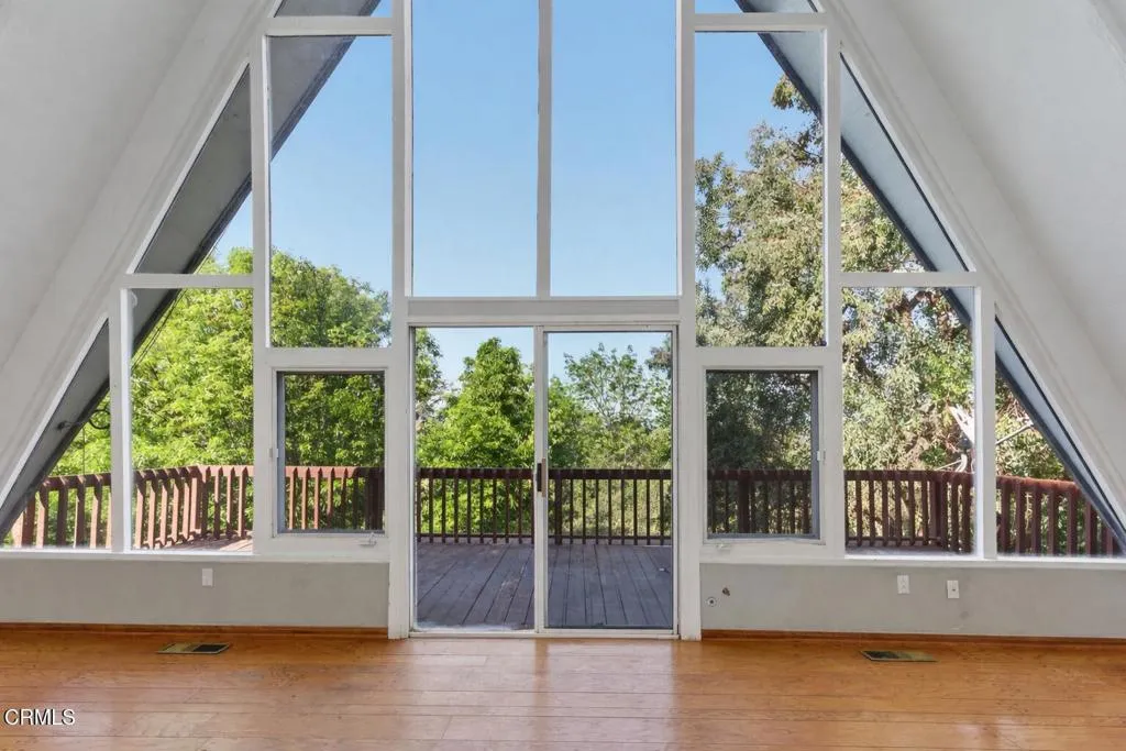 5060 Campo Road, Woodland Hills, California 91364 home-pic-3