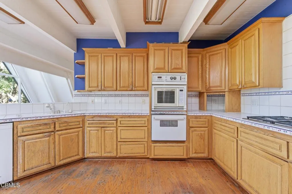 5060 Campo Road, Woodland Hills, California 91364 home-pic-15