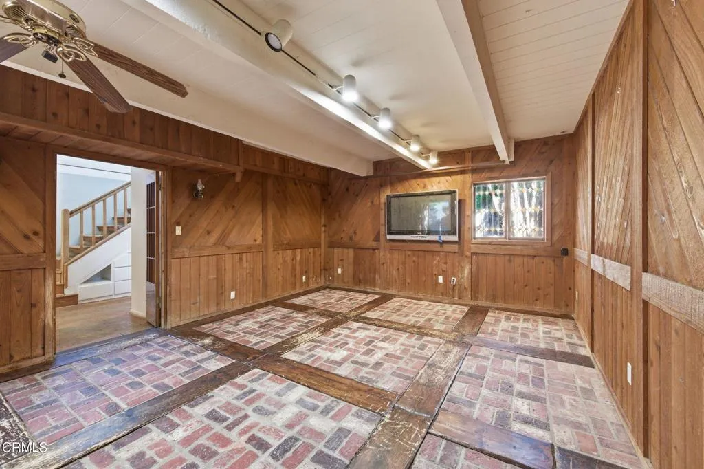 5060 Campo Road, Woodland Hills, California 91364 home-pic-27