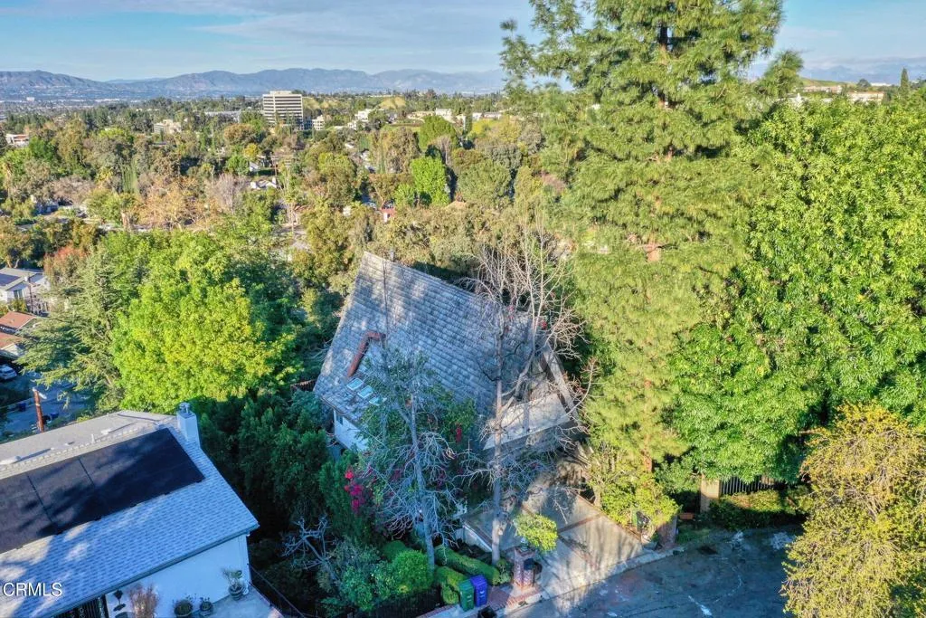 5060 Campo Road, Woodland Hills, California 91364 home-pic-60