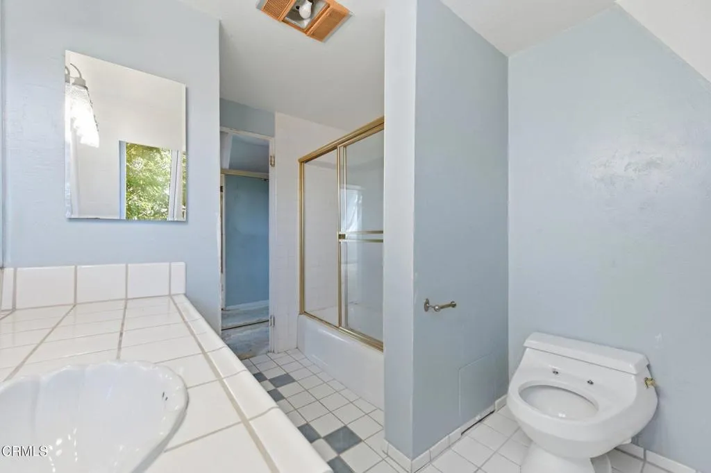 5060 Campo Road, Woodland Hills, California 91364 home-pic-41